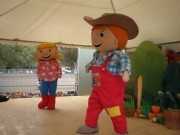 Max_Milly_on_stage